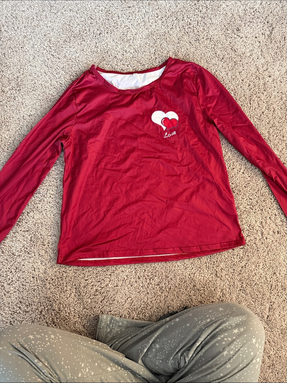 Women’s Red Long-Sleeve Sleep Top with Heart Graphic